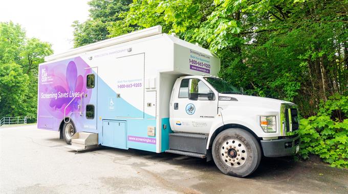 DSC02134_Mobile-Mammography-Coach_websize.jpg